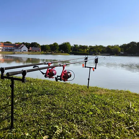 Halzóna * Balatonszabadi Fürdőtelep